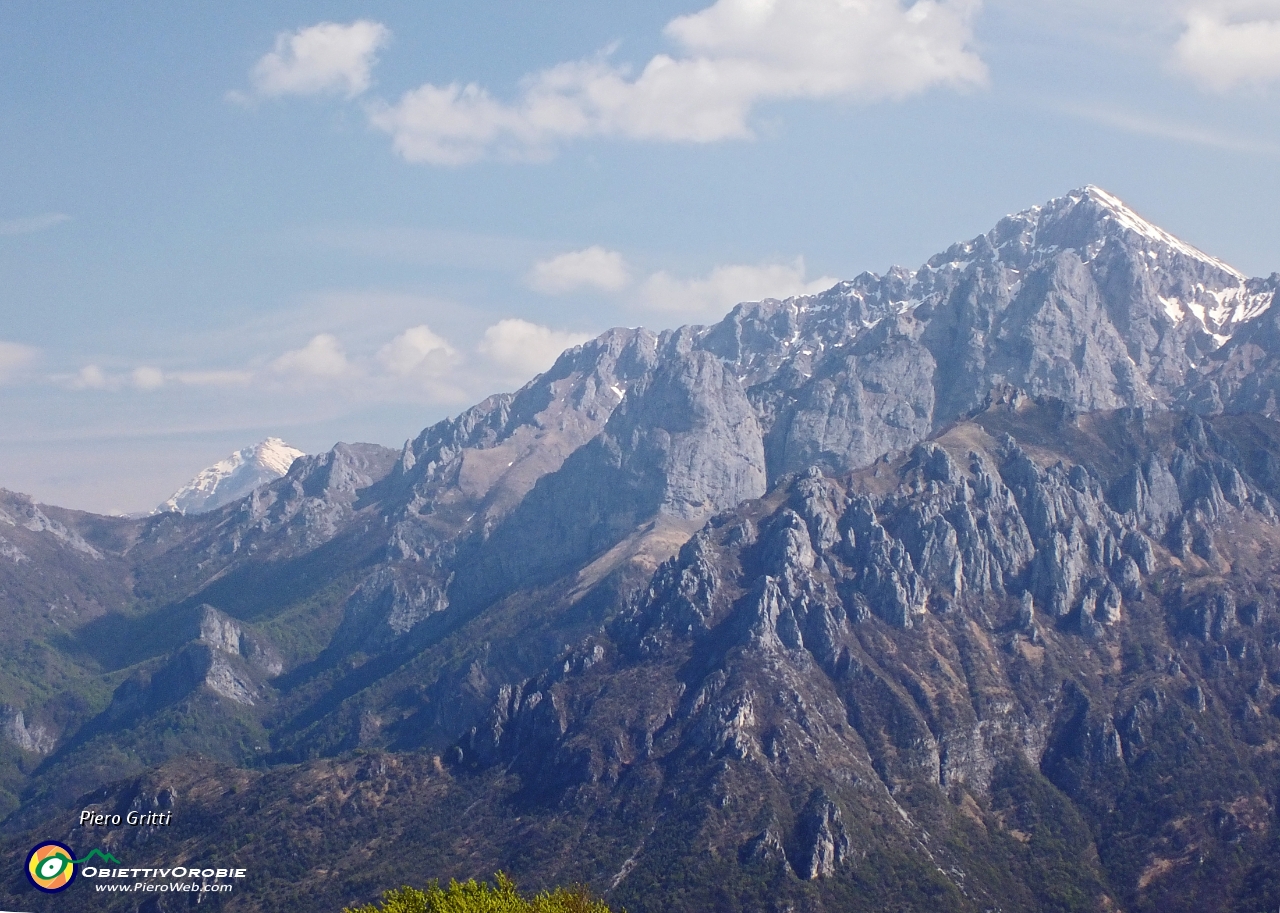 16 Zoom in Grignione e Legone.JPG